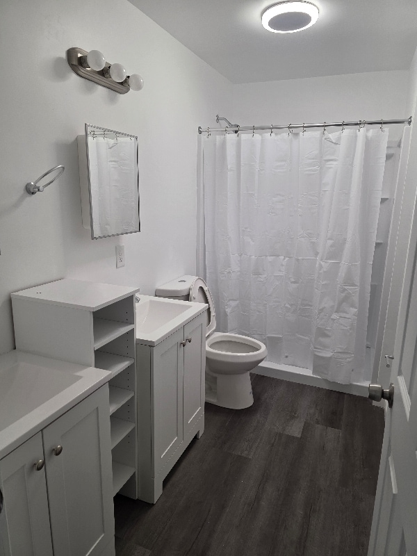 214 Cross St, Unit 3 in Central Falls, RI - Foto de edificio - Building Photo