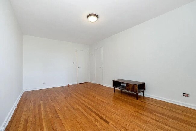 445 W 240th St in Bronx, NY - Building Photo - Building Photo