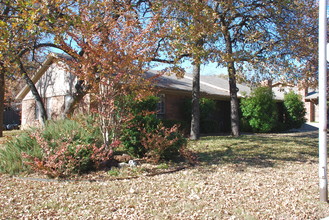 7501-7523 Hanover Ln in North Richland Hills, TX - Building Photo - Building Photo