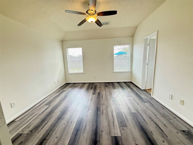 property at 11222 Overland Trail Dr