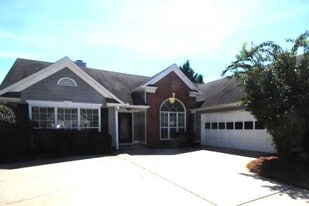 705 Avalon Forest Dr NW in Lawrenceville, GA - Building Photo