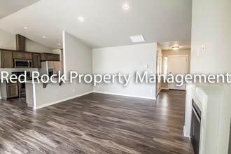 16909 E Knox Ln in Spokane Valley, WA - Building Photo - Building Photo