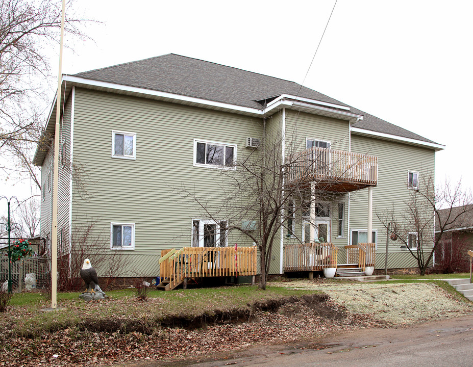 425 Bluff St in Clearwater, MN - Building Photo