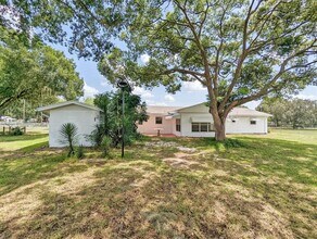 18110 Dorman Rd in Fish Hawk, FL - Building Photo - Building Photo