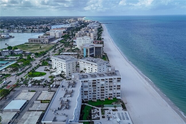 property at 3443 Gulf Shore Blvd N