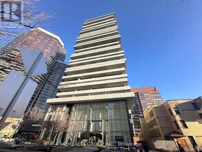 57-1757 St Joseph St in Toronto, ON - Building Photo - Building Photo