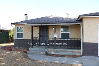 3745 Kenmore Dr S in Fresno, CA - Building Photo - Building Photo