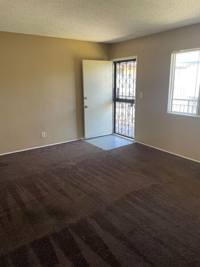 1020 Carob in Montebello, CA - Building Photo - Primary Photo