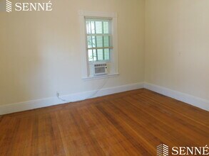 19 Garfield St, Unit 7 in Cambridge, MA - Foto de edificio - Building Photo