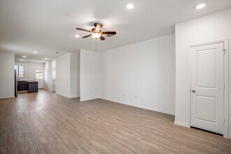 16915 Elm Grove Rd in Conroe, TX - Building Photo - Building Photo