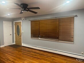 134 Nevada St in Hicksville, NY - Building Photo - Building Photo