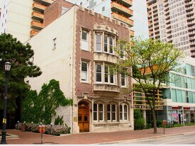 1580 Sherman Ave in Evanston, IL - Building Photo