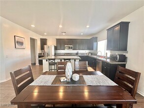 5630 Aspen Heights Dr in Las Vegas, NV - Building Photo - Building Photo