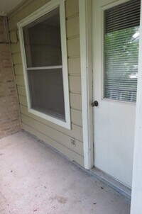 105 Normal Park Dr photo'
