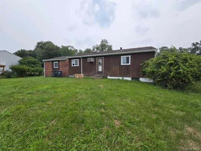 1 Hayes Pl in Washingtonville, NY - Building Photo - Building Photo