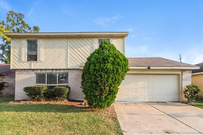 property at 11955 Drummond Park Dr