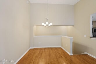 7067 Deer Lodge Cir in Jacksonville, FL - Building Photo - Building Photo