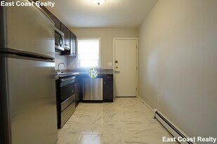 29 Colborne Rd, Unit 3 in Boston, MA - Building Photo