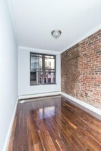 124 Ridge St, Unit 4 in New York, NY - Building Photo - Building Photo