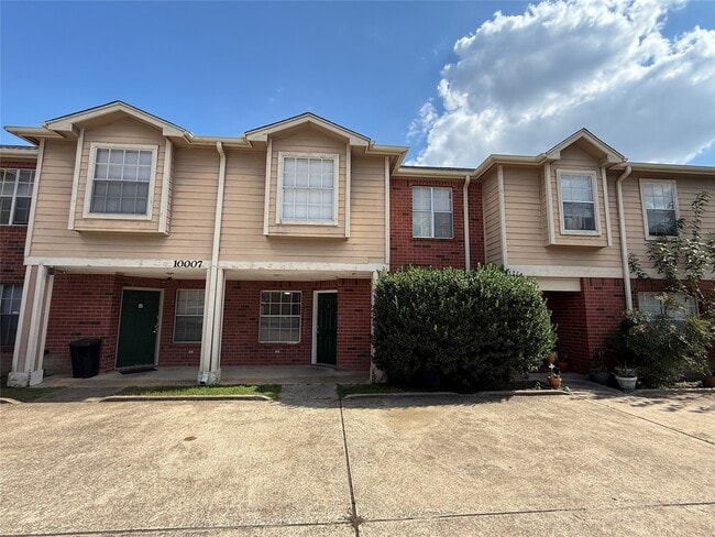 property at 10007 Emerald Creek Dr
