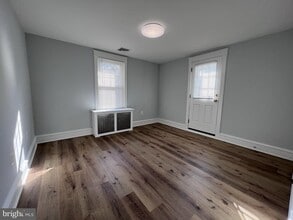 6 Montgomery Ave in Glenside, PA - Building Photo - Building Photo
