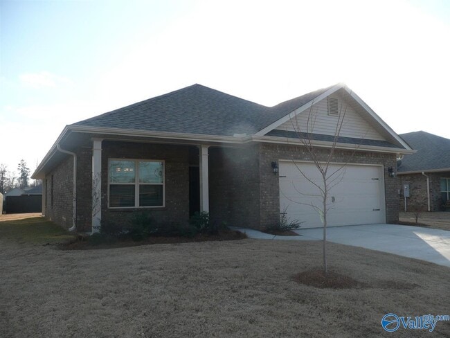 property at 137 Pembridge Ln