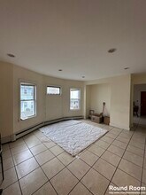 80 Allston St, Unit 1 in Boston, MA - Foto de edificio - Building Photo