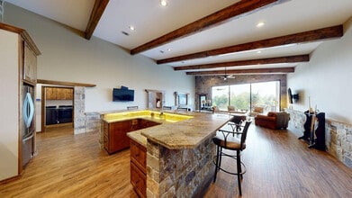 8261 Nemec Ln in Bryan, TX - Building Photo - Building Photo