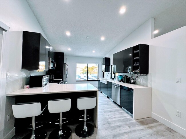 4541 SW 149th Ct in Miami, FL - Foto de edificio - Building Photo