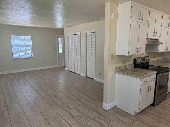 2622 Old Bainbridge Rd in Tallahassee, FL - Building Photo - Building Photo