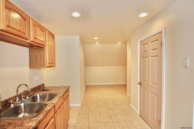 7988 Mariaville Rd, Unit 2