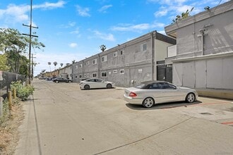 2275 Grand Ave in San Diego, CA - Building Photo - Building Photo