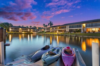 1019 SE 40th St in Cape Coral, FL - Foto de edificio - Building Photo
