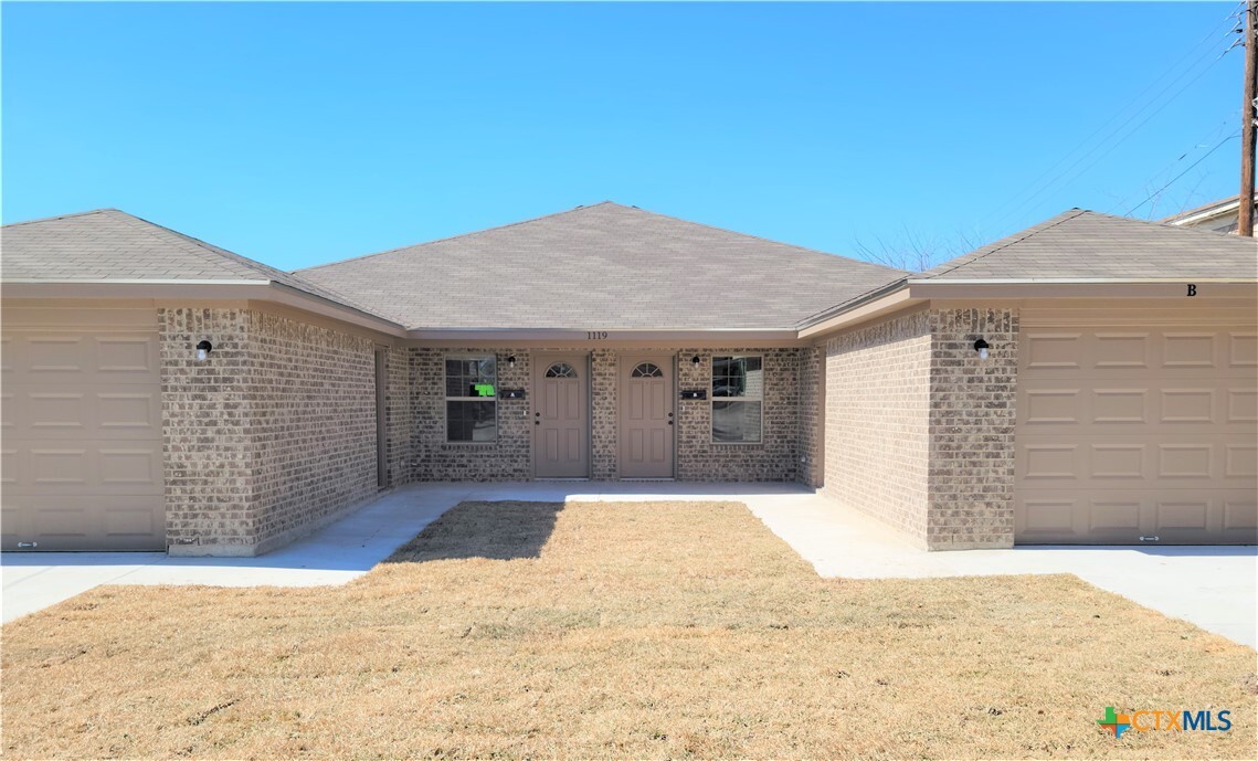 1119 N College St in Killeen, TX - Building Photo