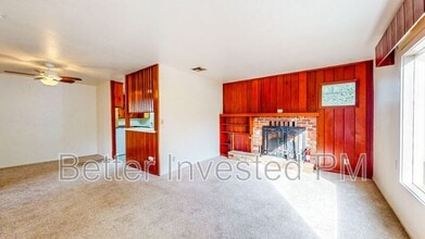 2250 Old River Rd in Ukiah, CA - Building Photo - Building Photo