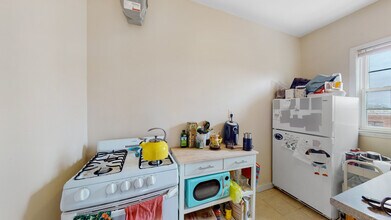 15 Glenville Ave, Unit 19 in Boston, MA - Building Photo - Building Photo