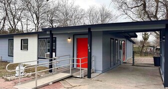 106 Galaxy Dr in San Antonio, TX - Building Photo