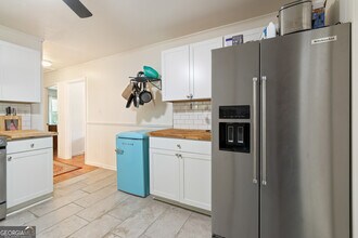 595 S Poplar St in Athens, GA - Building Photo - Building Photo