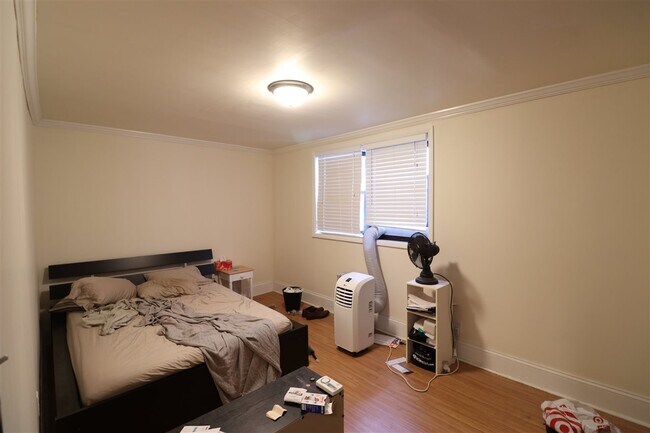 1126 Hudson St in Hoboken, NJ - Building Photo - Building Photo