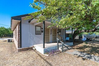 1631 S 3rd St in Abilene, TX - Foto de edificio - Building Photo