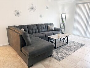 7500 Callaghan Rd, Unit #213 in San Antonio, TX - Foto de edificio - Building Photo