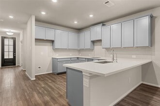 2455 Solaris Bnd Dr in Katy, TX - Building Photo - Building Photo