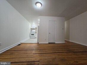 623 N 32nd St in Philadelphia, PA - Building Photo - Building Photo