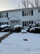 37 Garfield Park in Edison, NJ - Building Photo - Building Photo