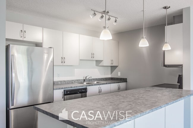 property at 9113-111 111 Ave NW