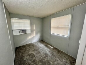 4433 N Tracy Ave in Kansas City, MO - Building Photo - Building Photo