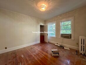10 Eliot St, Unit 1 in Medford, MA - Building Photo - Building Photo