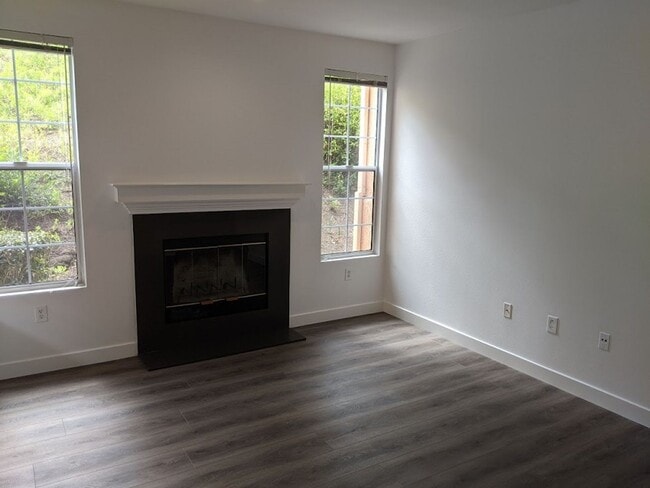 18563 Caminito Pasadero in San Diego, CA - Building Photo - Building Photo