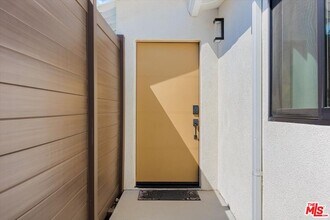 12745 Bloomfield St in Los Angeles, CA - Building Photo - Building Photo