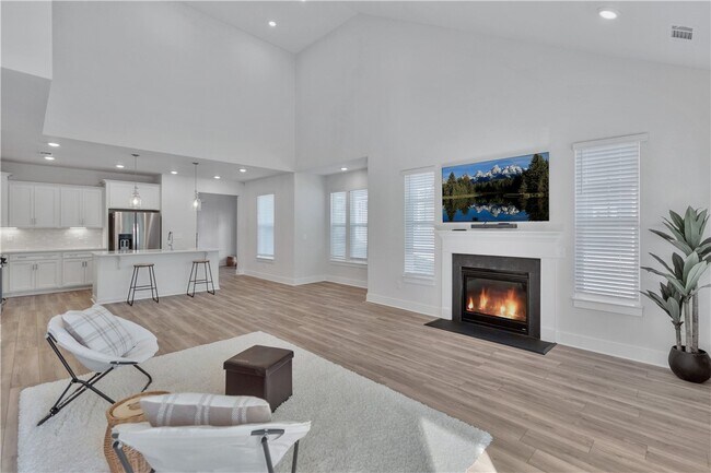 property at 323 Grange Vly Ln